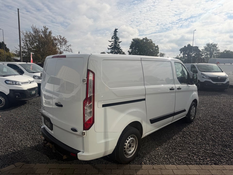 Ford Transit Custom 300 L1, Billede 3