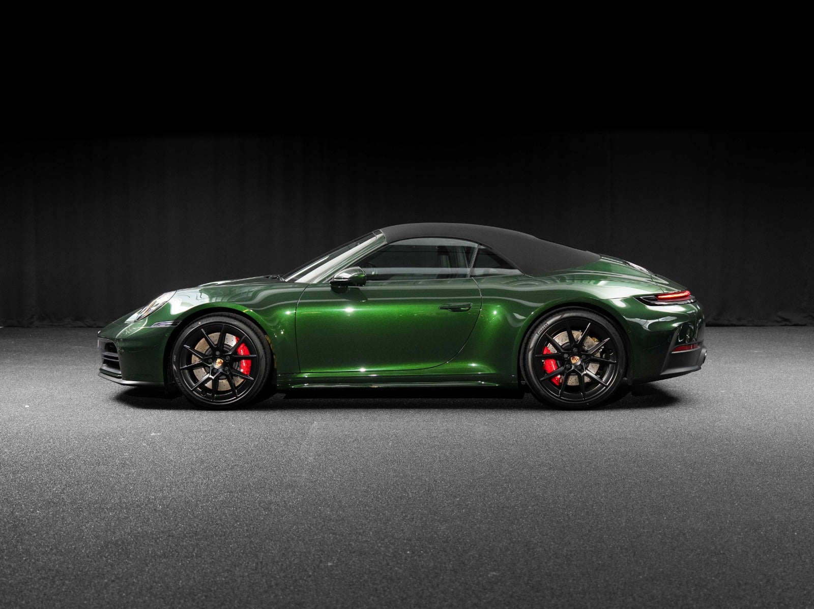 Gallery image 4 of 18