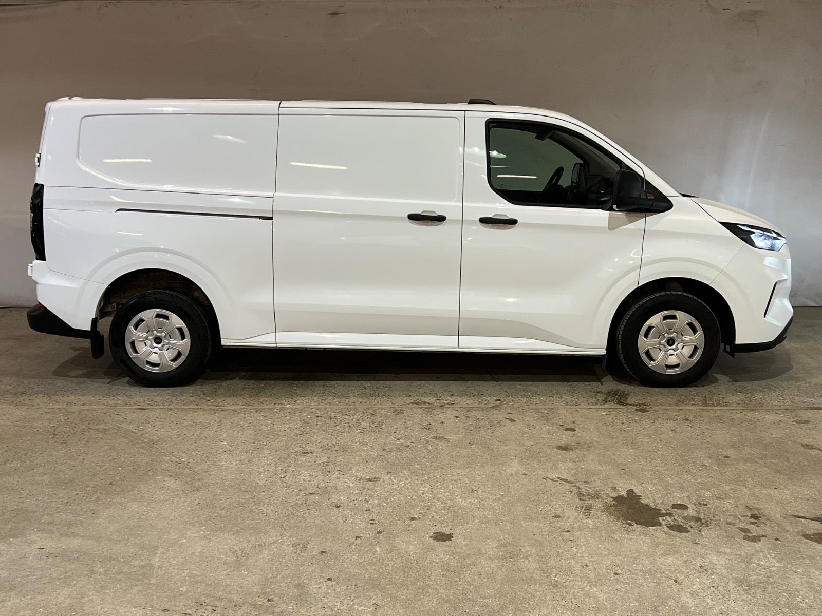 Ford Transit Custom 300L EcoBlue Trend aut.