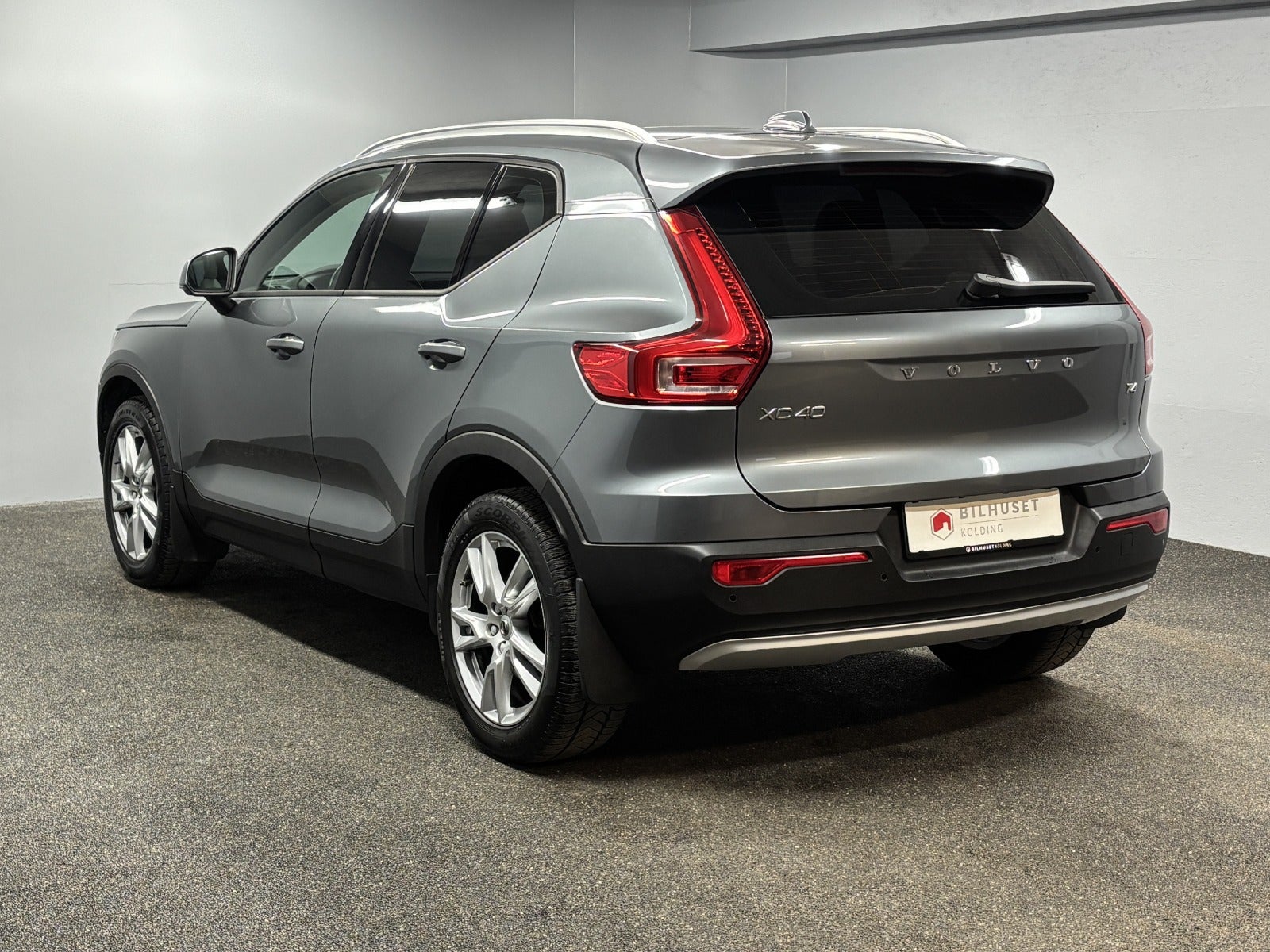 Billede af Volvo XC40 2,0 T4 190 Momentum aut.