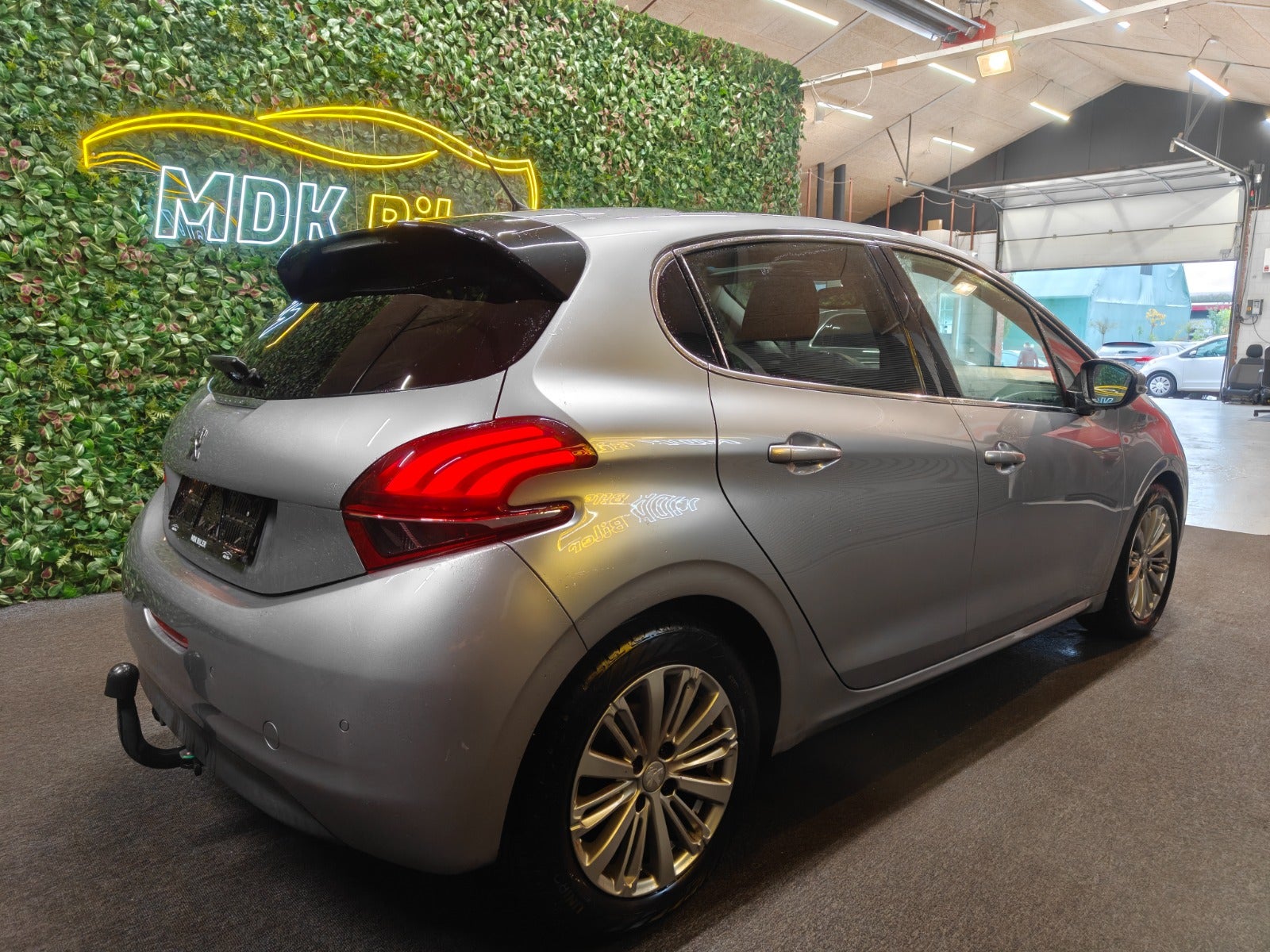 Billede af Peugeot 208 1,5 BlueHDi 100 Prestige Sky