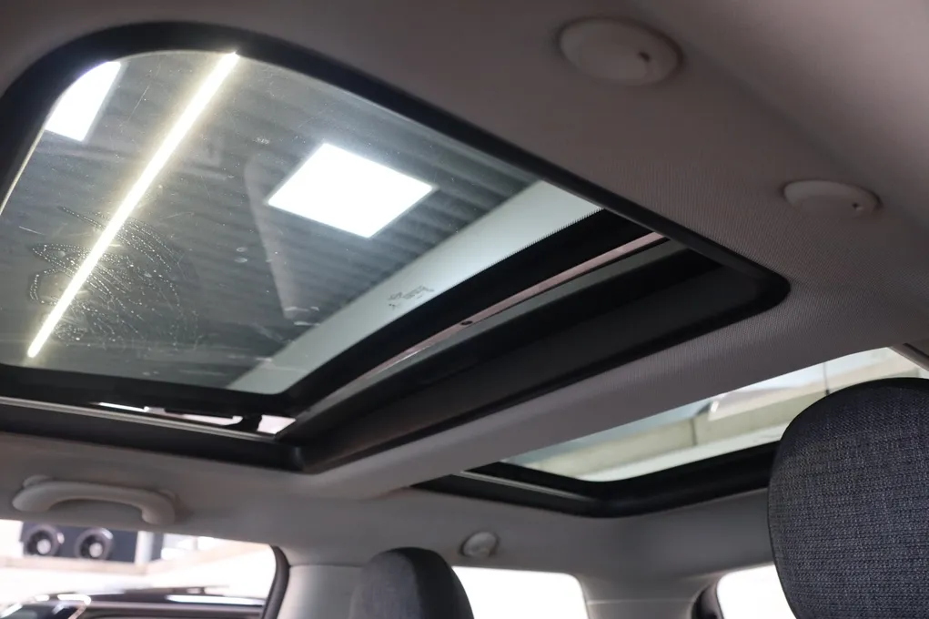 MINI Cooper SE Camden Edition