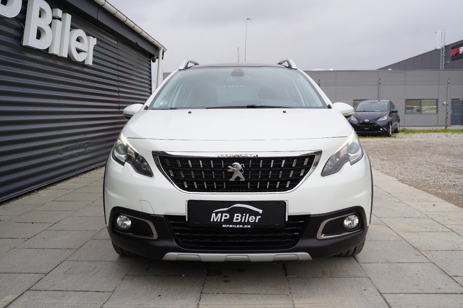 Billede af Peugeot 2008 1,6 BlueHDi 100 Desire Sky
