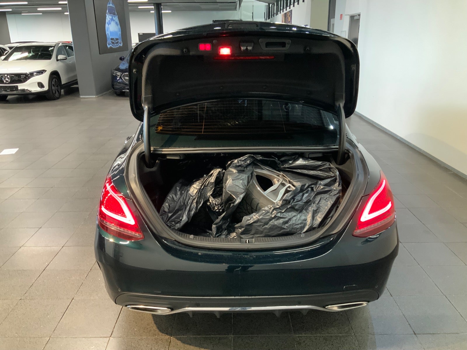Mercedes-Benz C 300 (6/8)