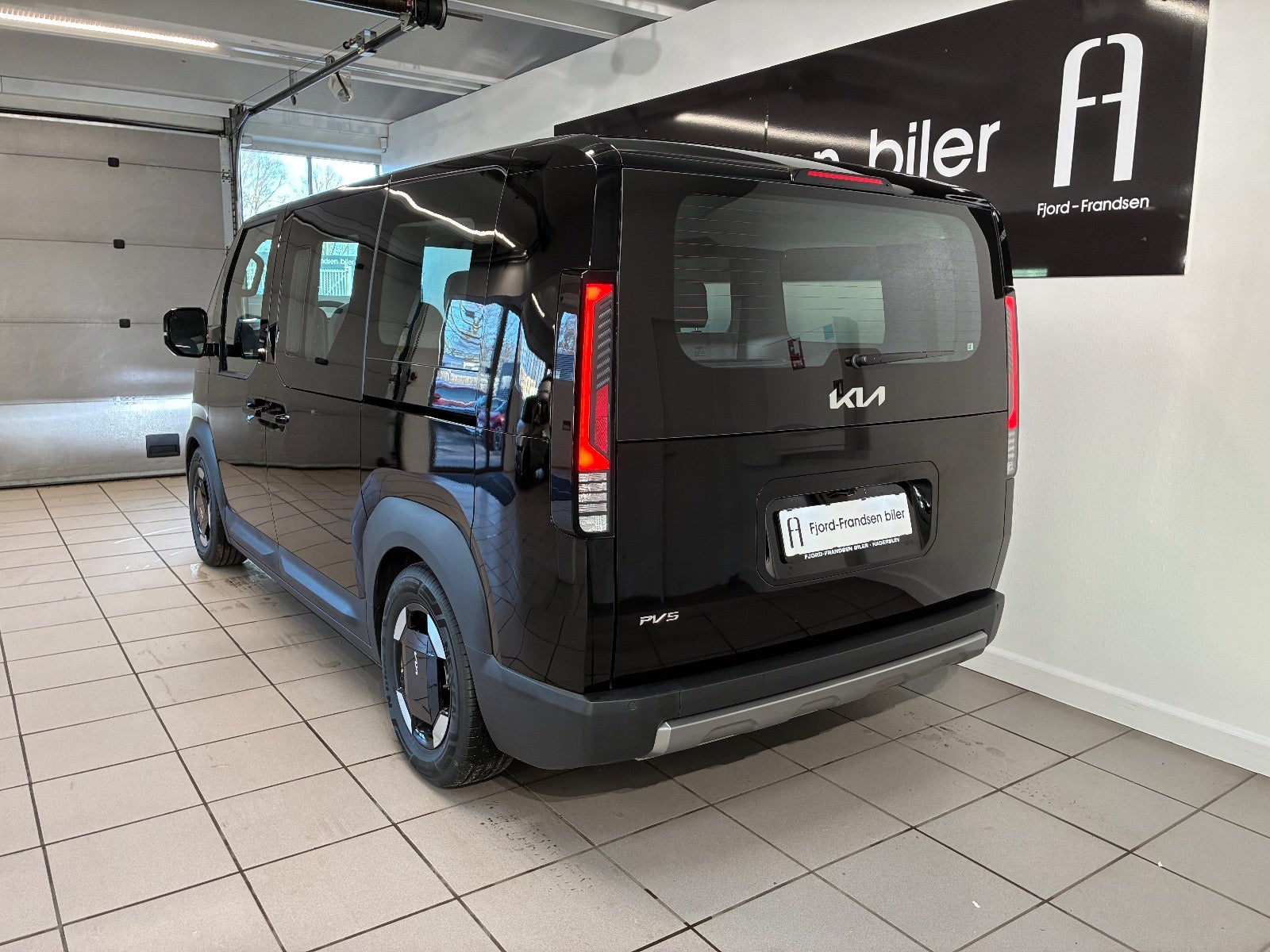 Kia PV5 Long Range Prestige