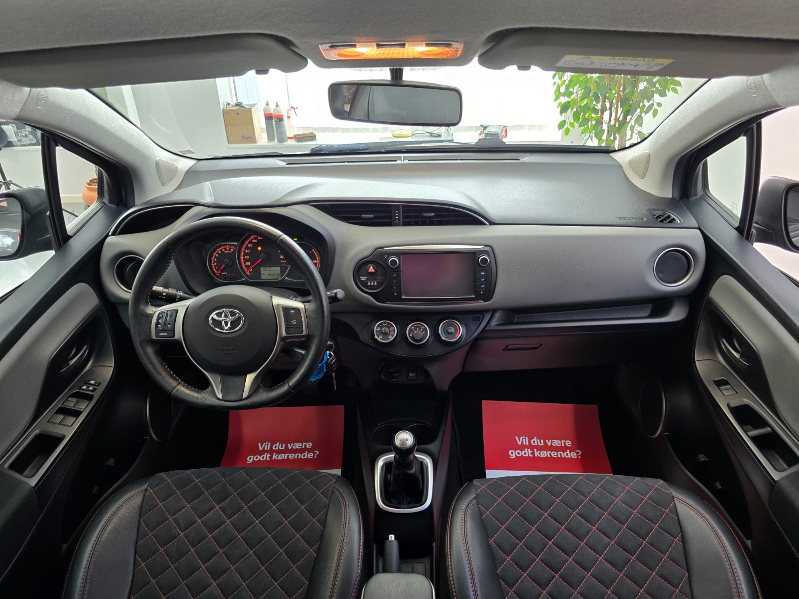 Billede af Toyota Yaris 1,0 VVT-i T2