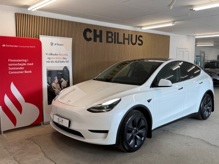 Tesla Model Y Long Range RWD