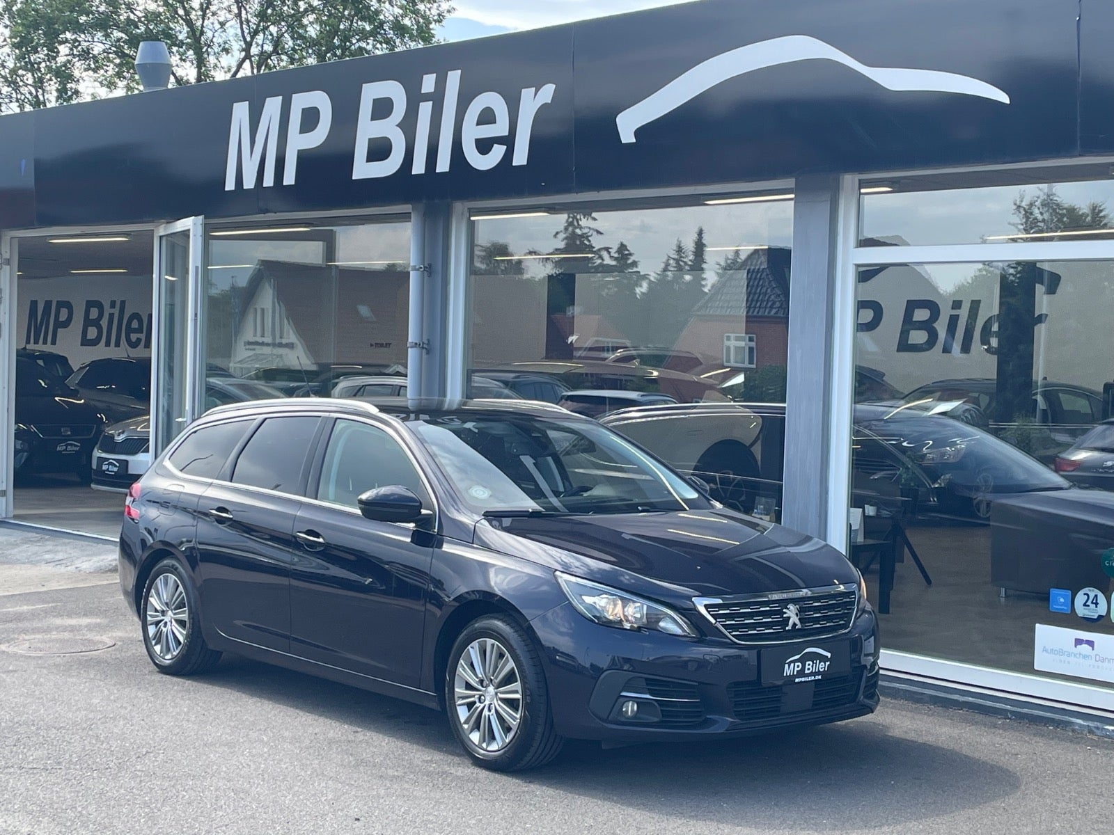 Billede af Peugeot 308 1,5 BlueHDi 130 Allure+ Sky SW