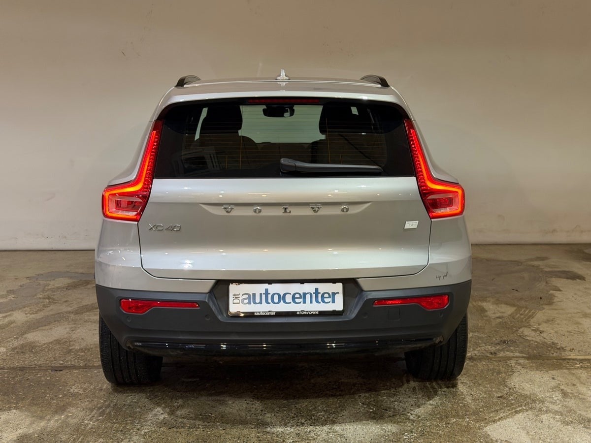 Volvo EX40 Twin Black Edition