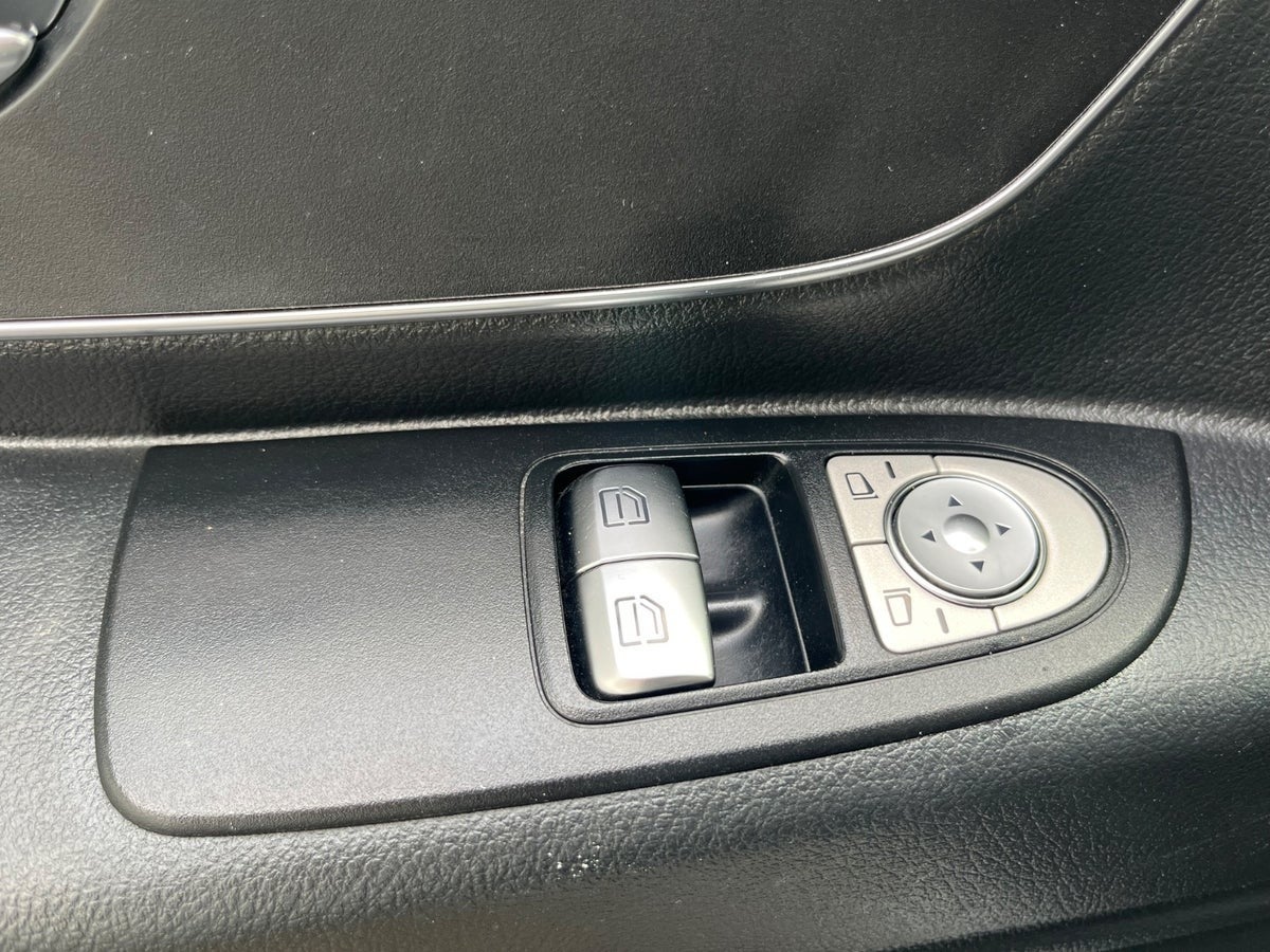 Billede af Mercedes Vito 114 2,0 CDi Kassevogn aut. L RWD