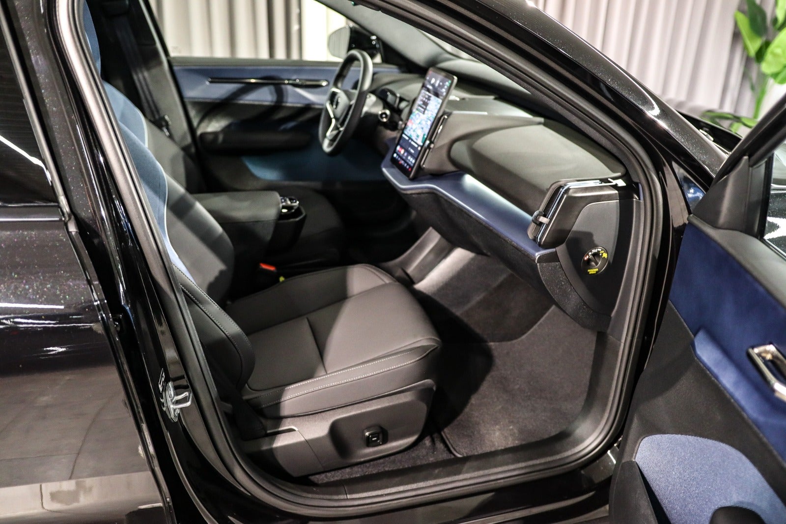 Billede af Volvo EX30  Extended Range Ultra