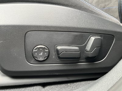 BMW iX2 eDrive20 Fully Charged M-Sport
