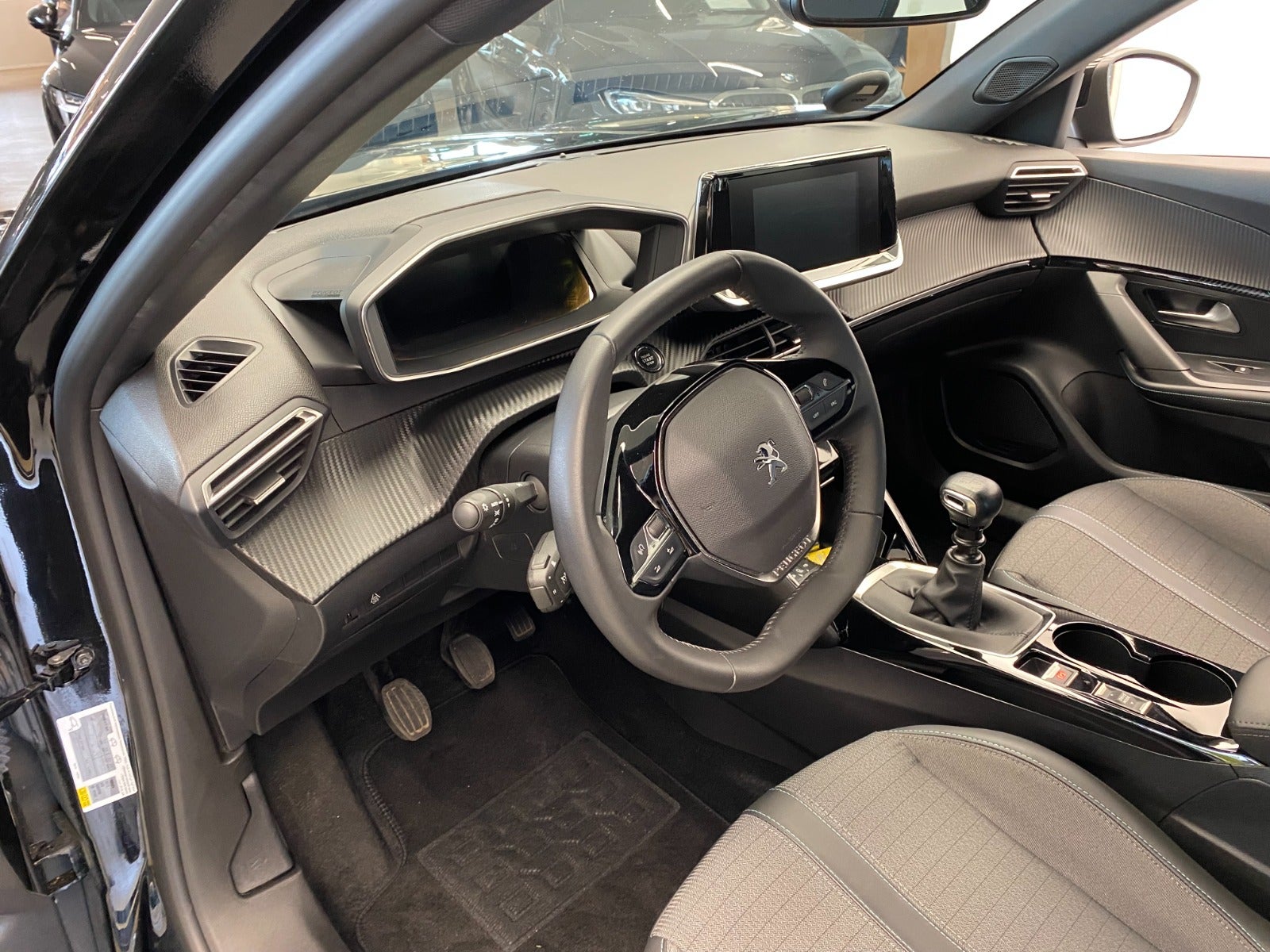 Billede af Peugeot 2008 1,2 PureTech 130 Allure