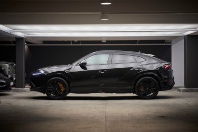 Lamborghini Urus 4,0 SE 5d