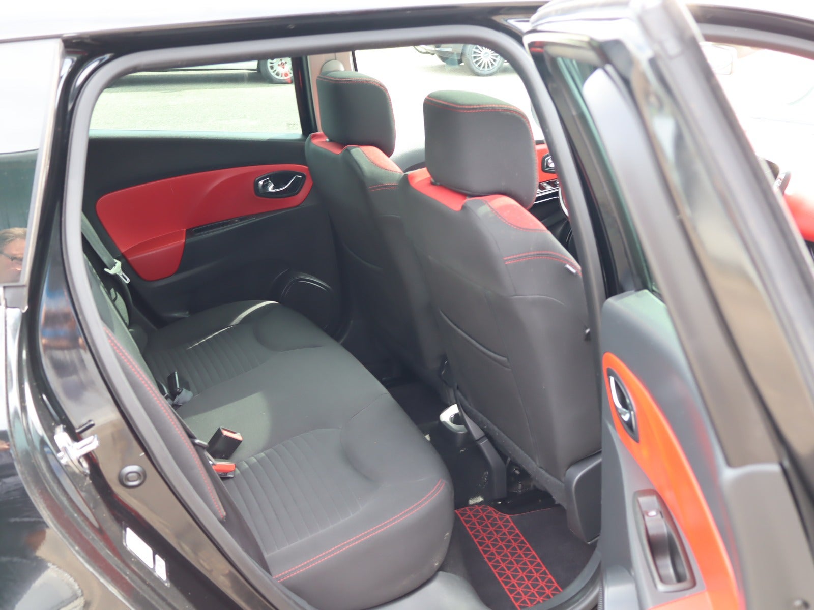 Billede af Renault Clio IV 0,9 TCe 90 Limited Sport Tourer