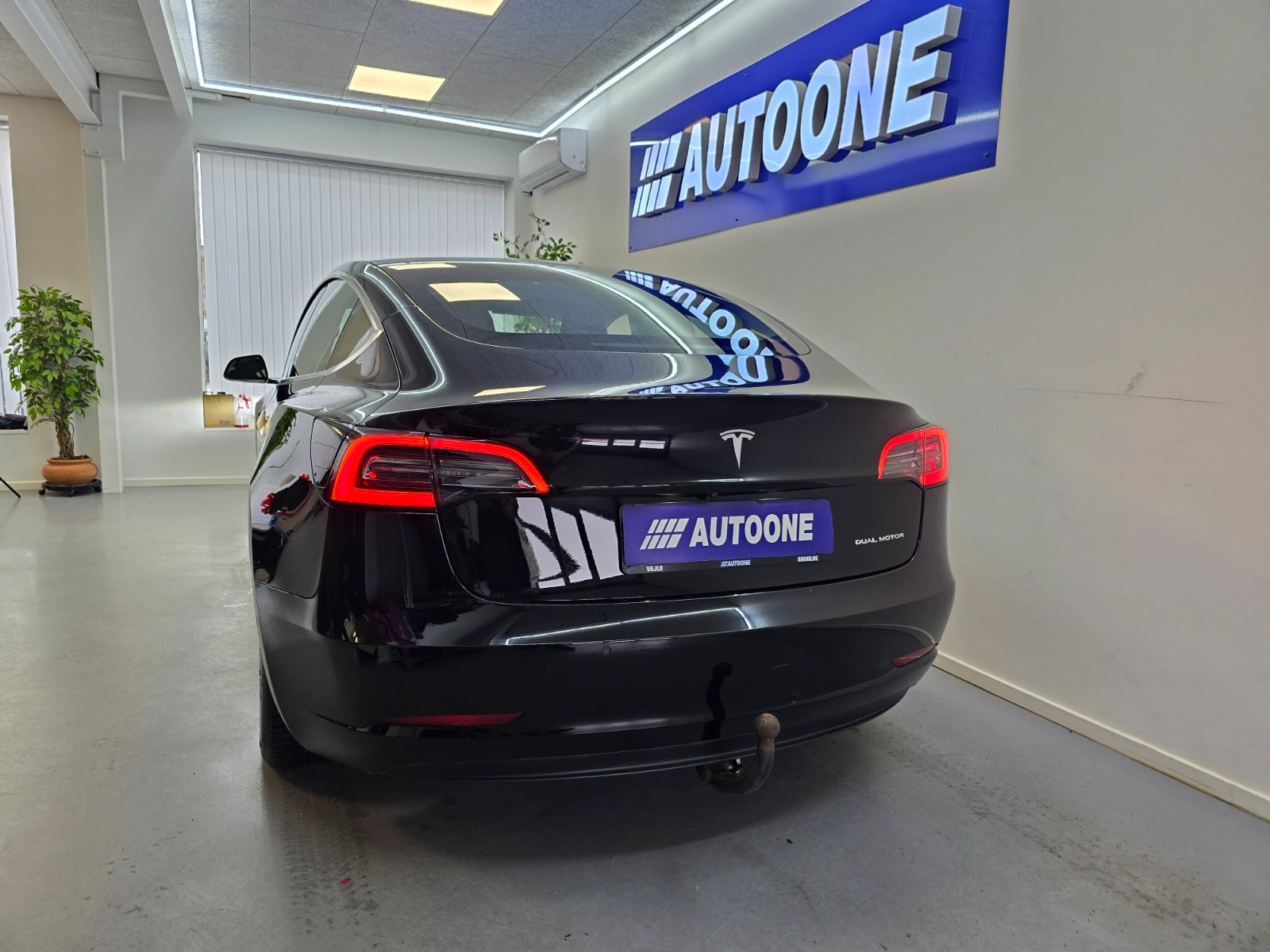Billede af Tesla Model 3  Long Range AWD