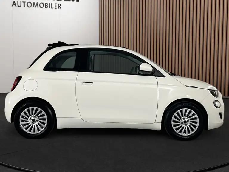 Fiat 500e Icon Cabrio
