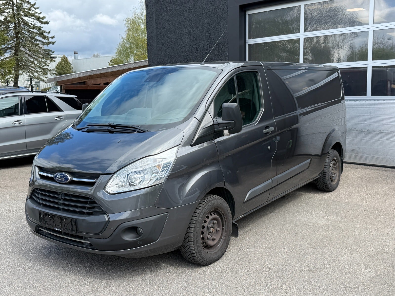 Car Vendor - Ford Transit Custom 290 L2 TDCi 170 Limited