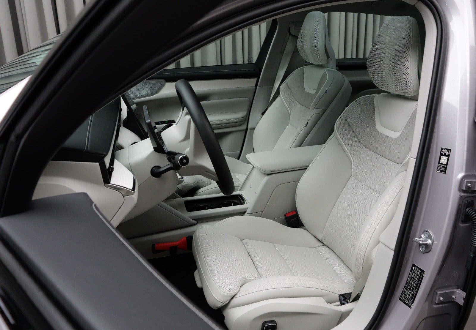 Volvo ES90 Extended Range Ultra