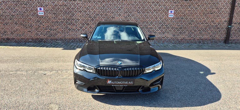 BMW 330i Sport Line aut.