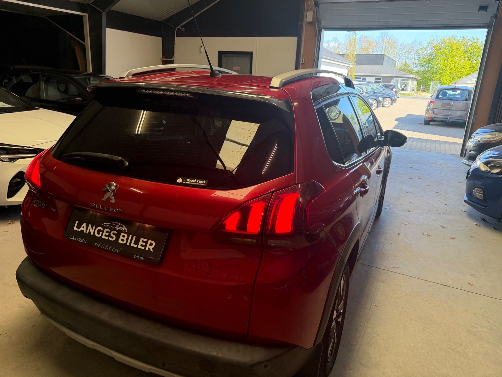 Peugeot 2008 BlueHDi 100 Allure Sky - billede 4