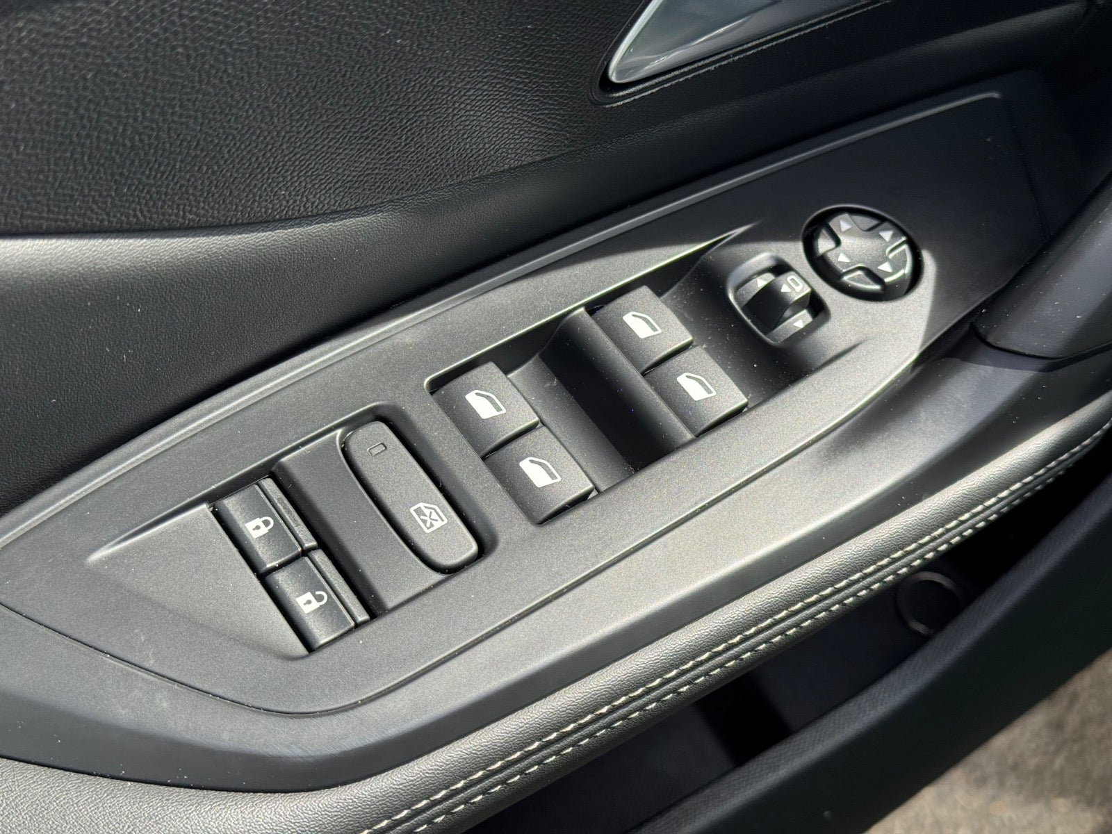 Billede af Peugeot 308 1,6 Hybrid First Selection EAT8