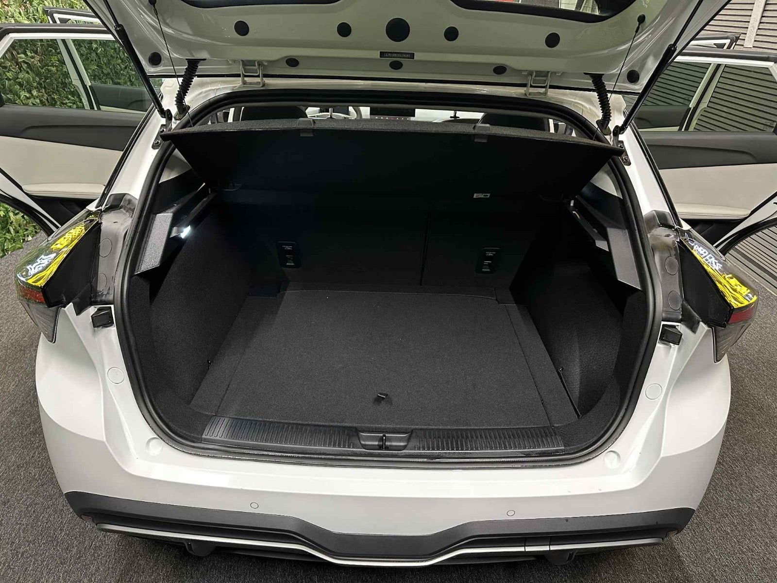 Billede af MG 4 64 Luxury