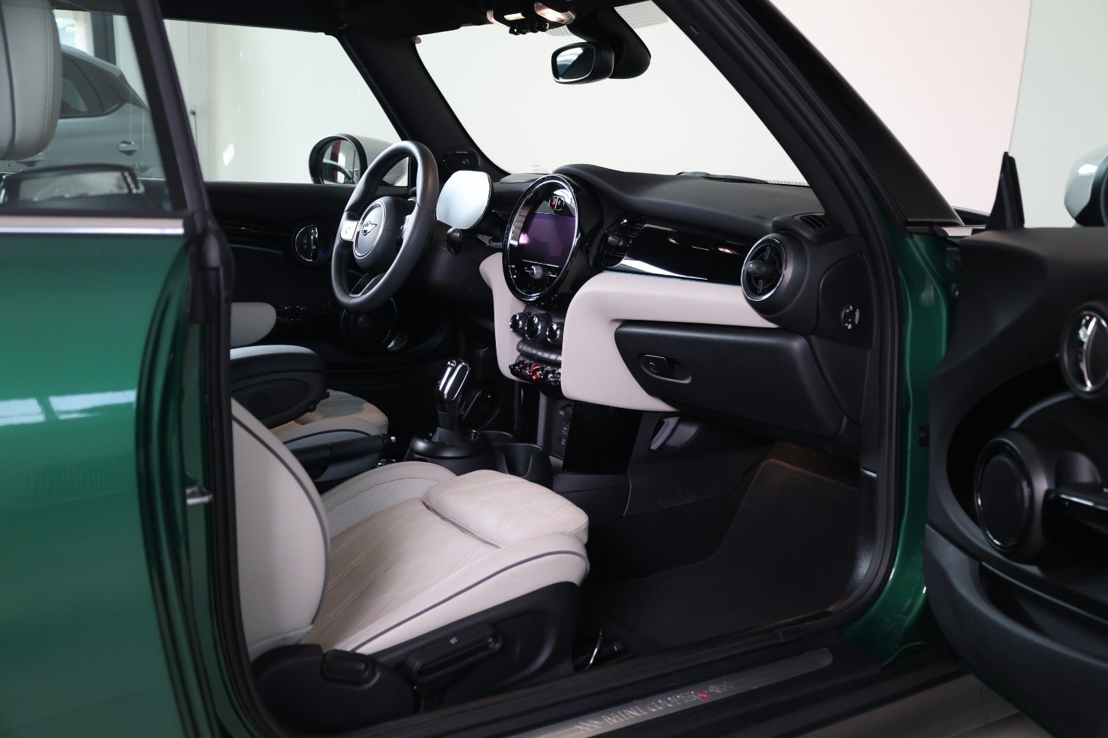 MINI Cooper S 2,0 Maximise aut. 3d - 10