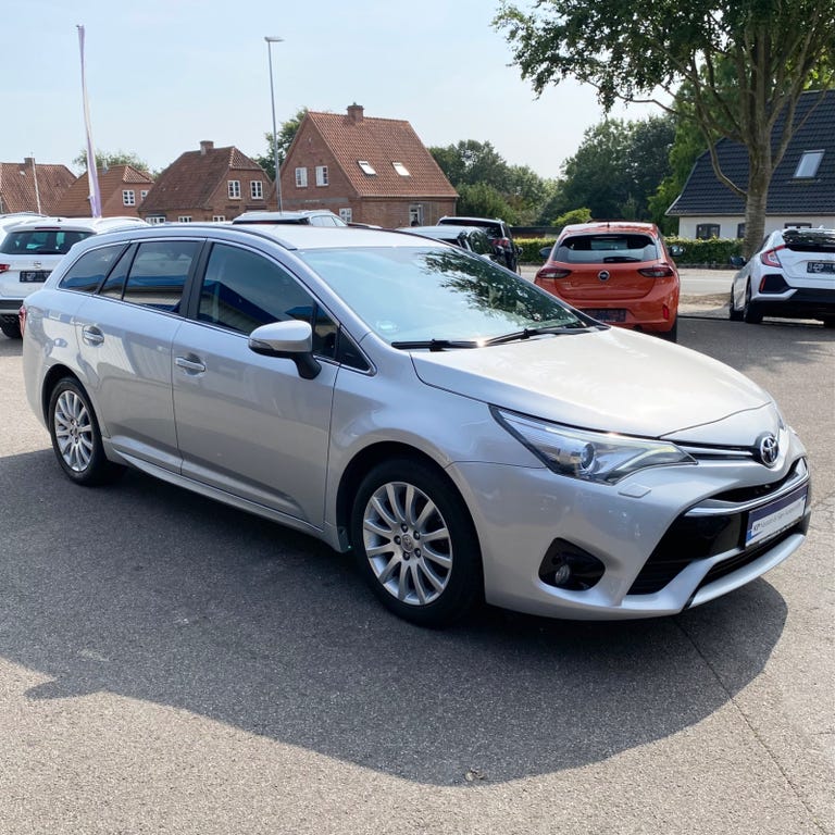 Toyota Avensis D-4D T2 Touring Sports