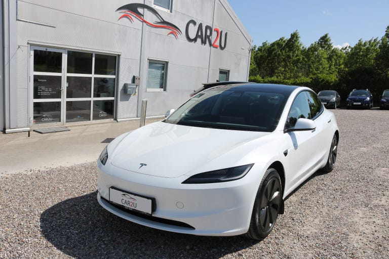 Tesla Model 3 RWD