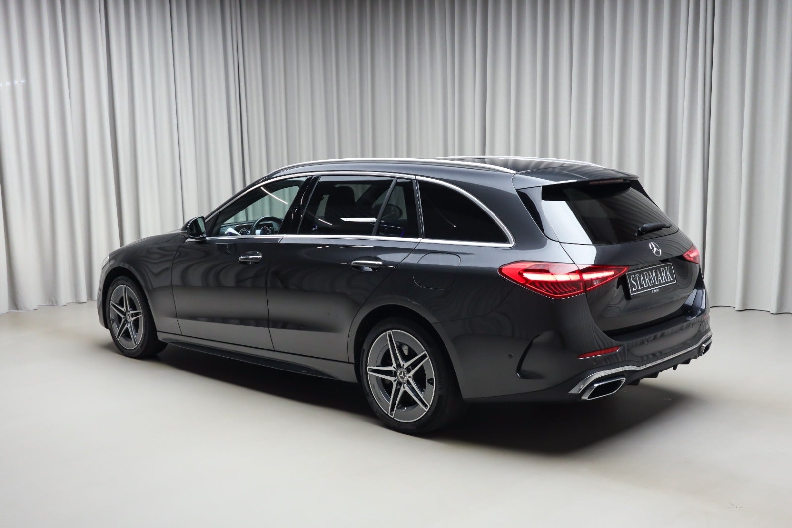 Mercedes-Benz C 300 e (3/8)