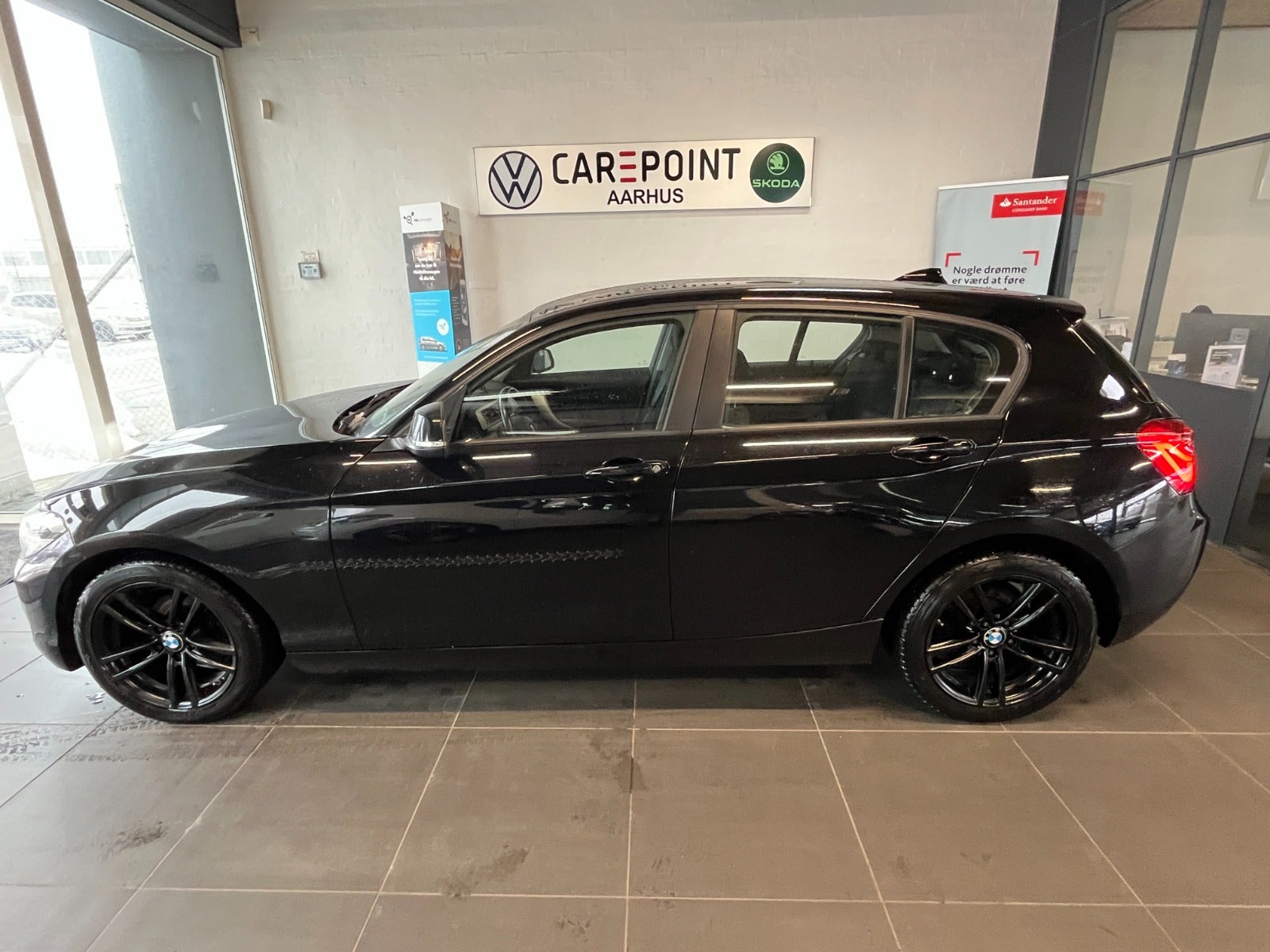 Billede af BMW 118i 1,5 Connected aut.