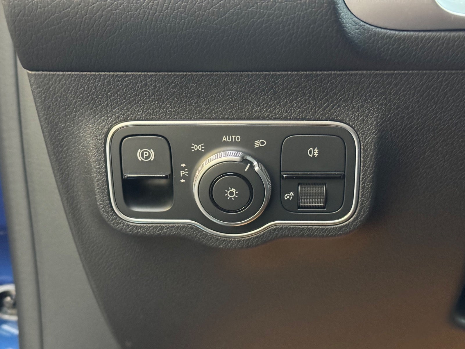 Billede af Mercedes EQB300 AMG Line 4Matic