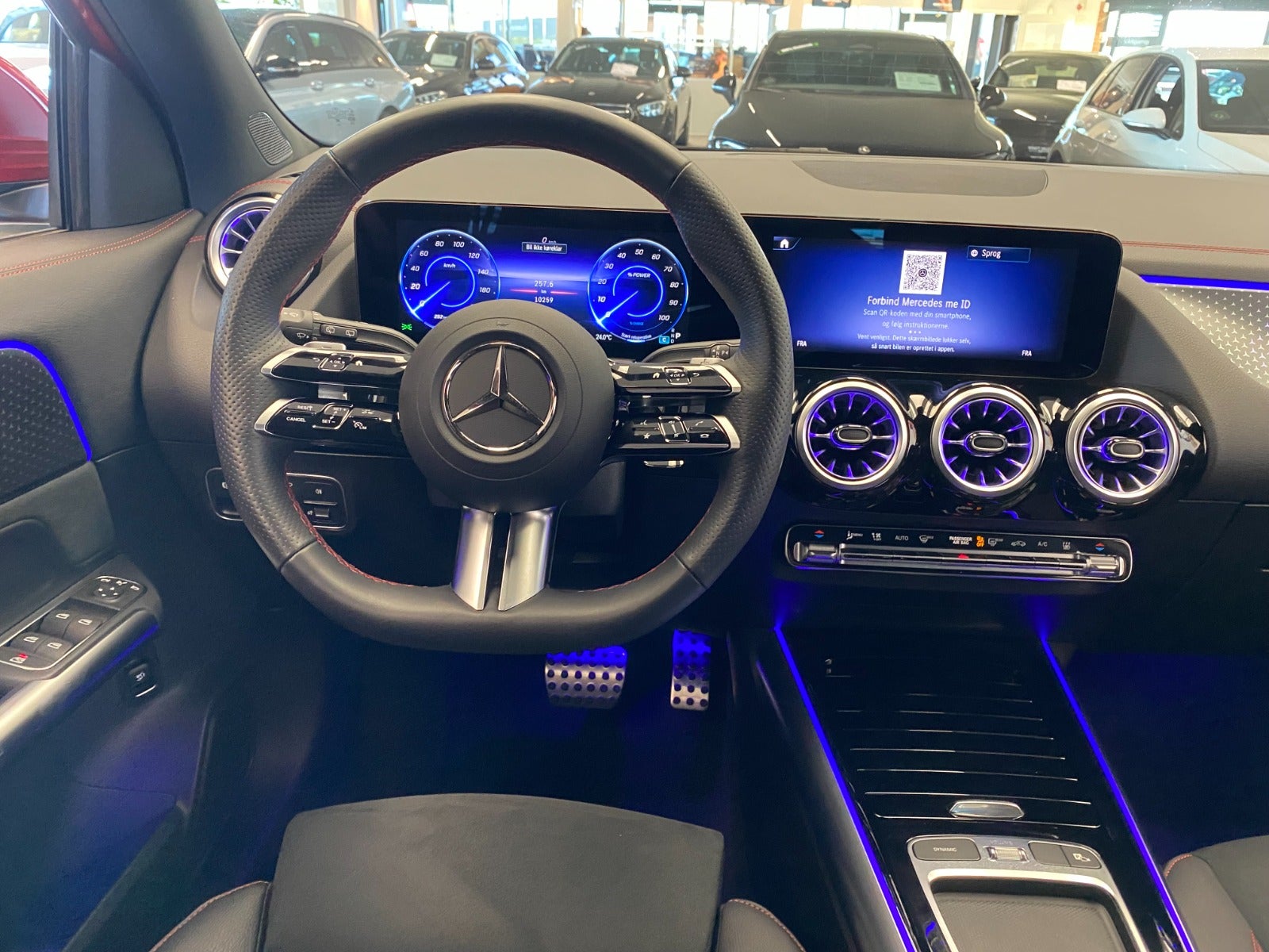 Billede af Mercedes EQA350  AMG Line 4Matic