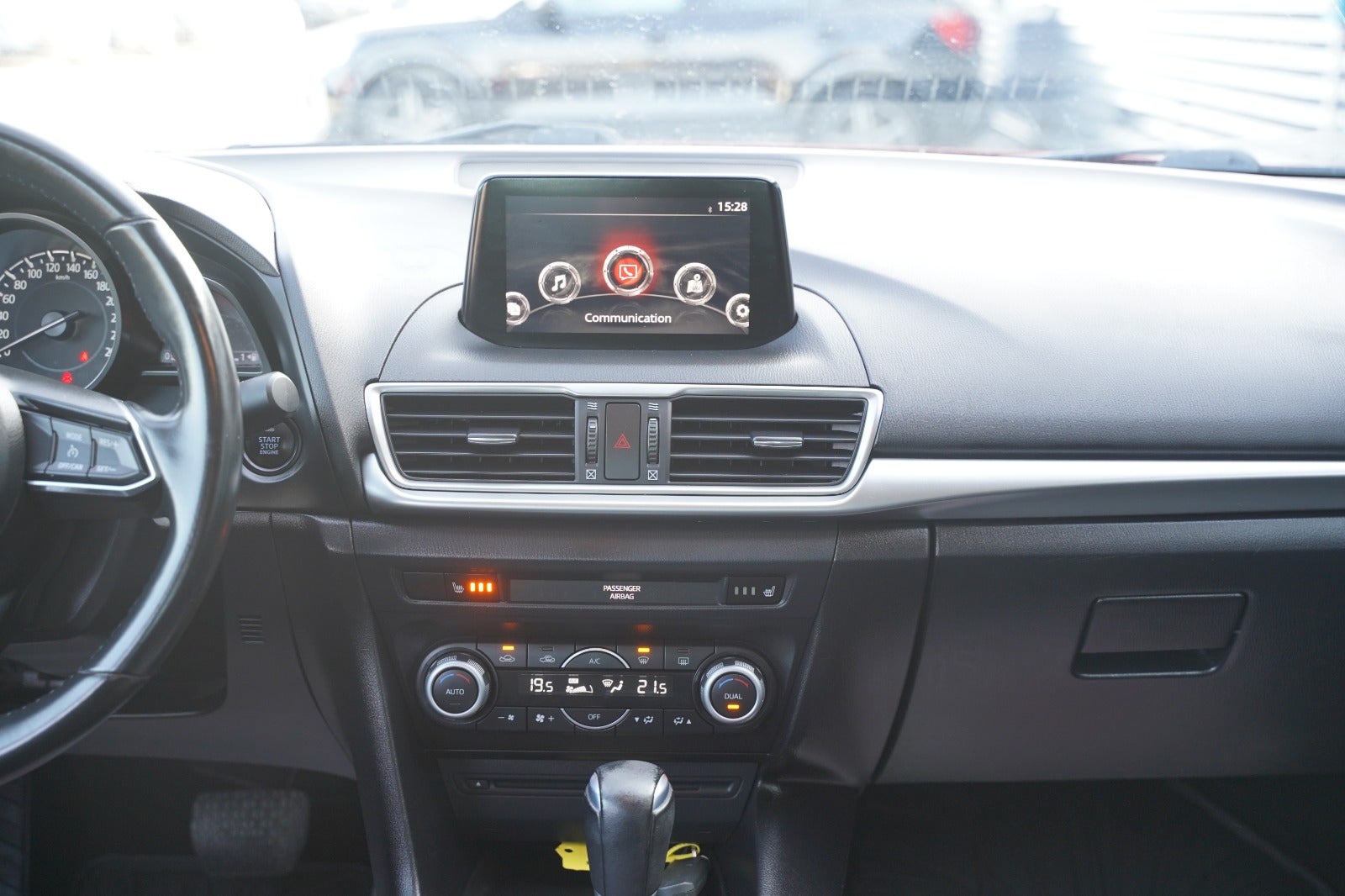 Billede af Mazda 3 2,0 SkyActiv-G 120 Vision aut.