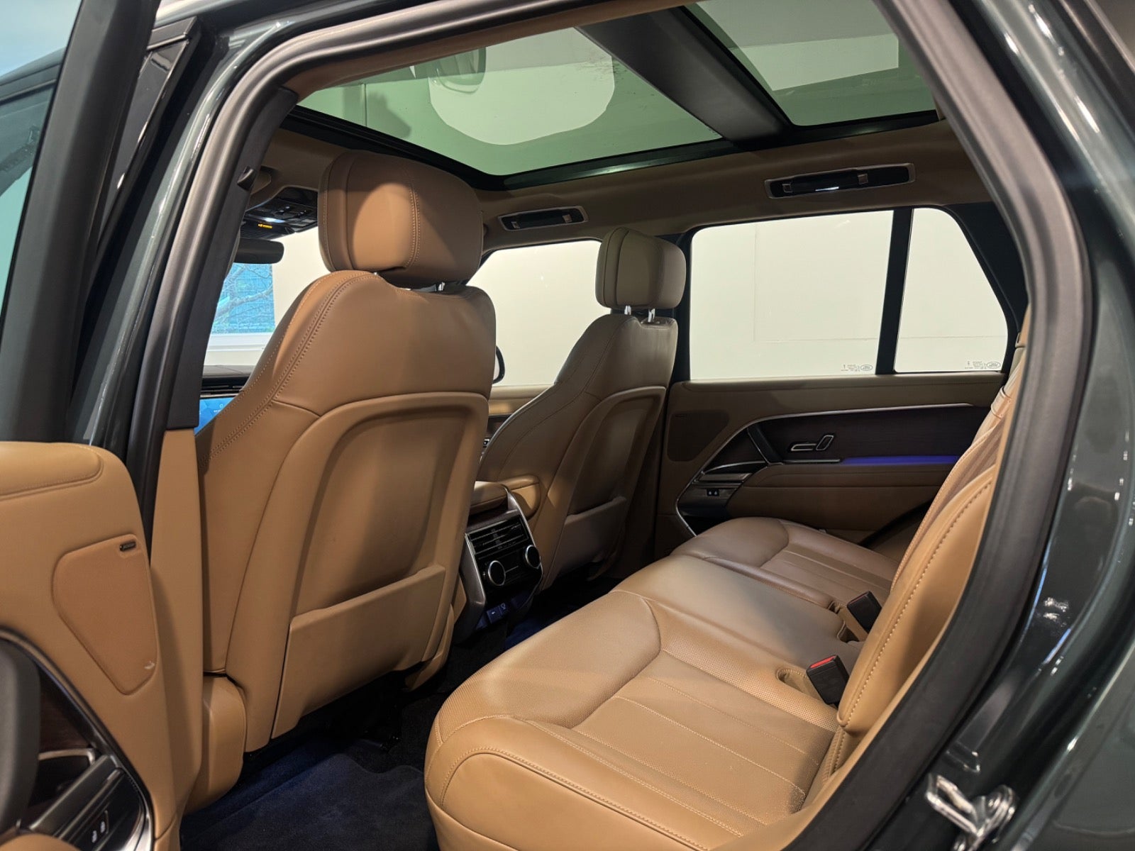 Land Rover – Range Rover