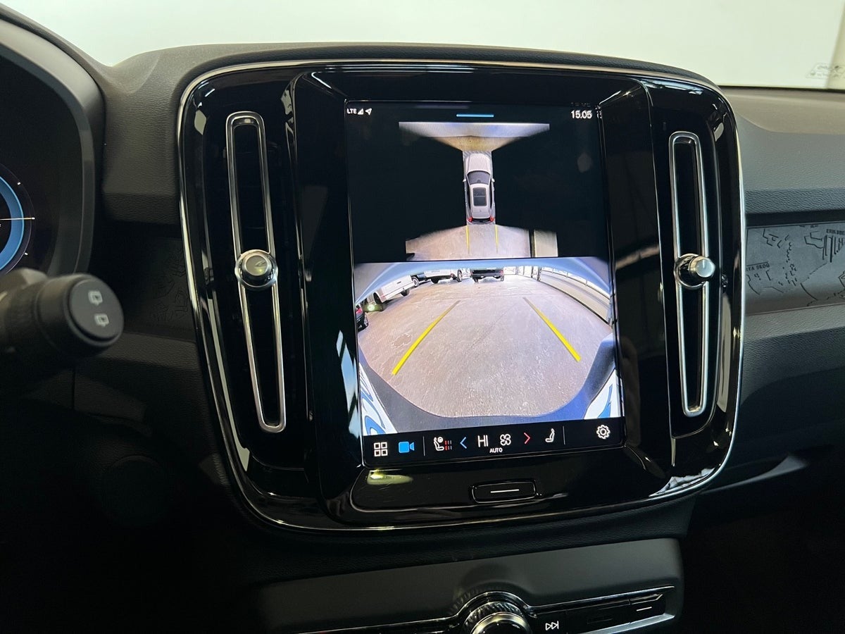 Volvo XC40 ReCharge Extended Range Ultra Dark