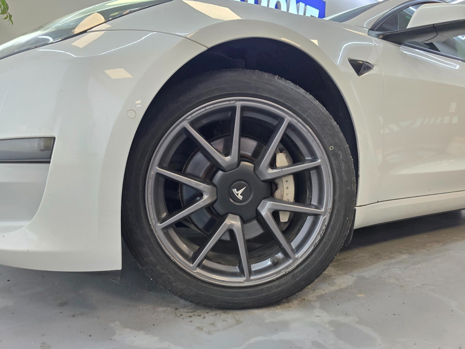 Billede af Tesla Model 3  RWD