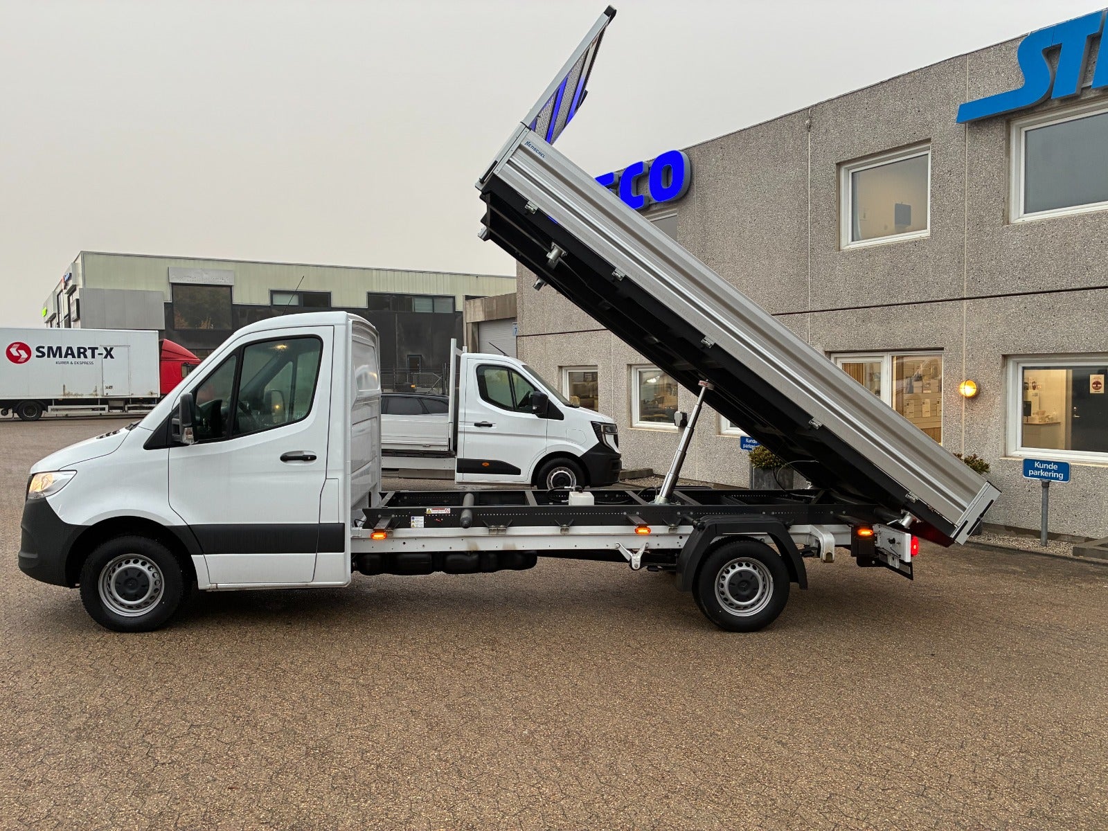 Billede af Mercedes Sprinter 317 2,0 CDi A2 Chassis SELECT aut. RWD