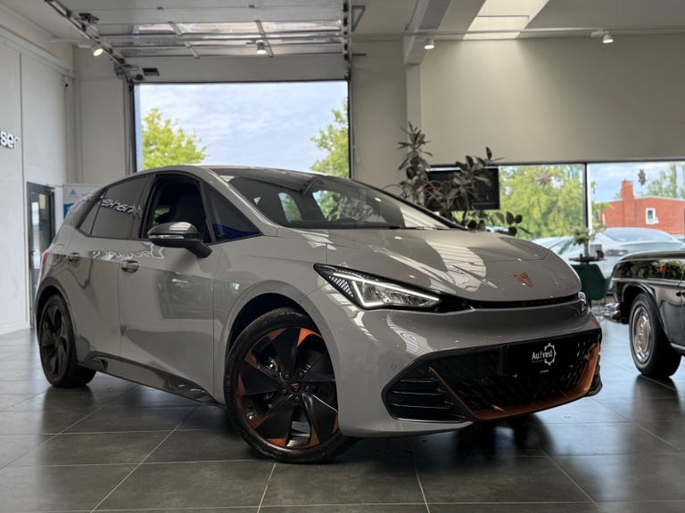 Cupra Born Dinamica Pack High