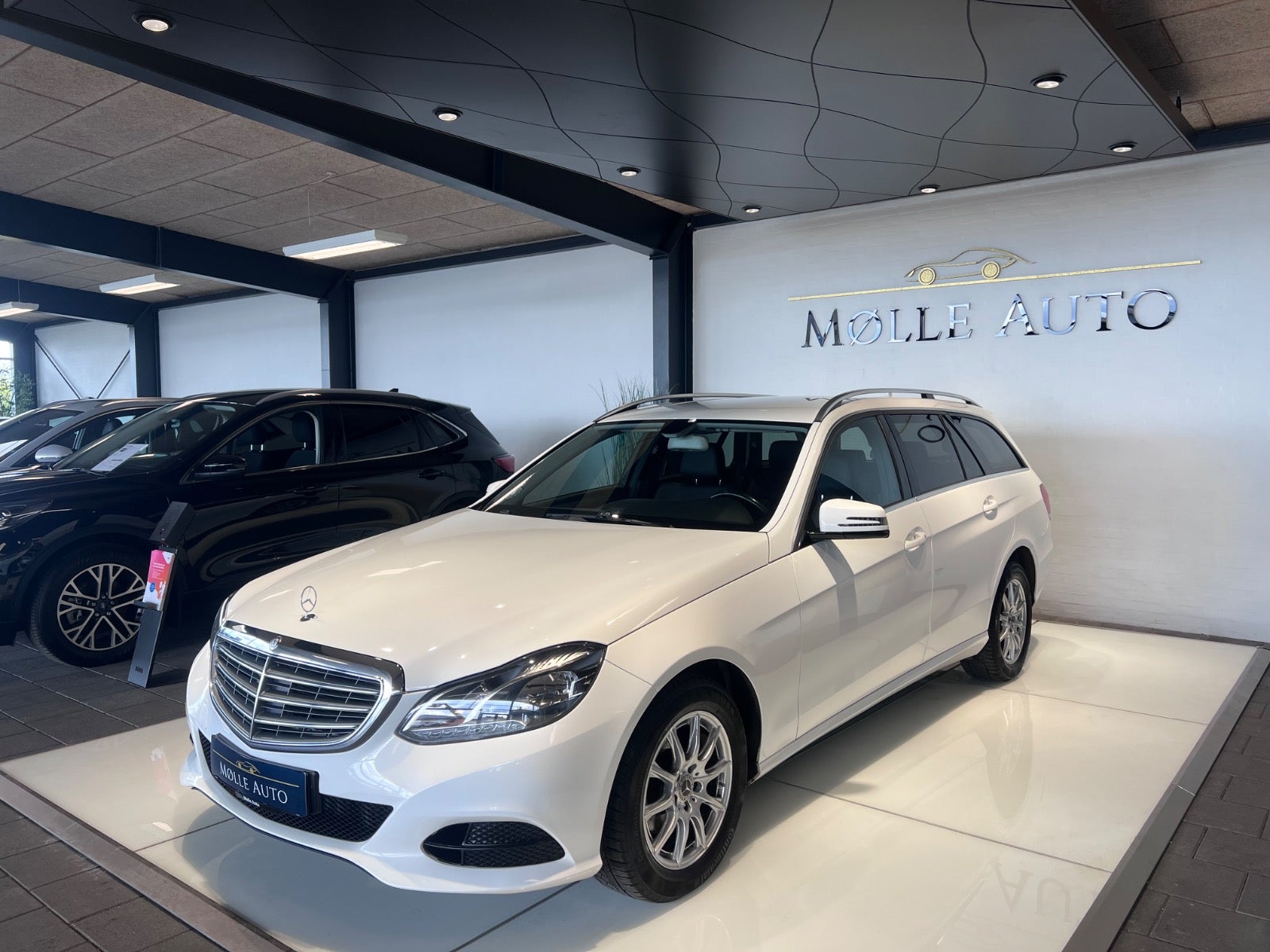 Billede af Mercedes E200 2,2 CDi Avantgarde stc. aut.