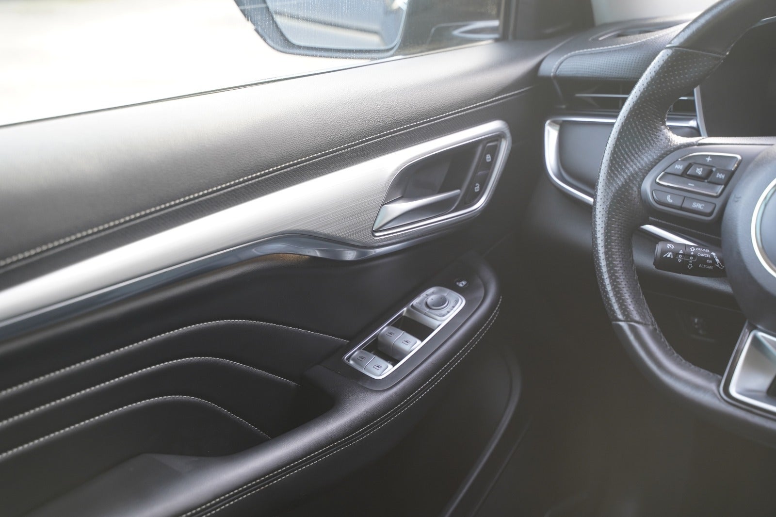 Billede af MG Marvel R  Luxury