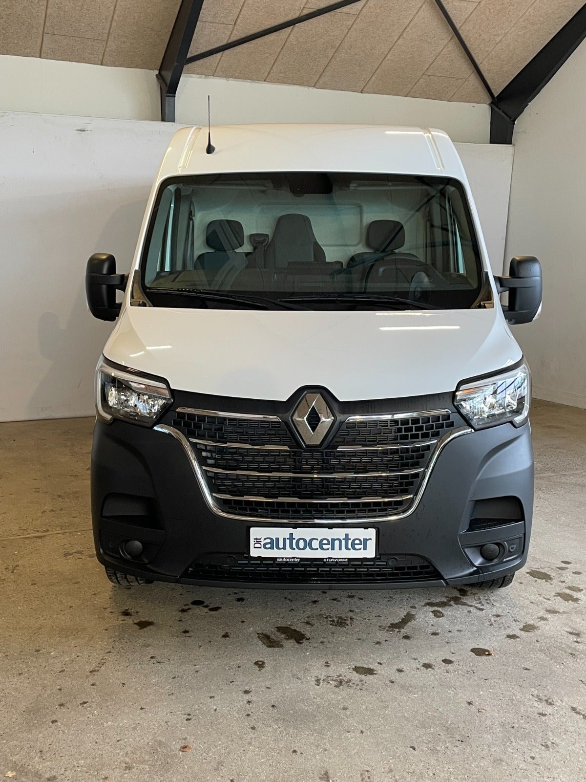 Renault Master IV T33 dCi 150 L2H2 Kassevogn Tekno