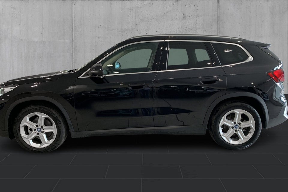 BMW iX1 eDrive20 X-Line 2024