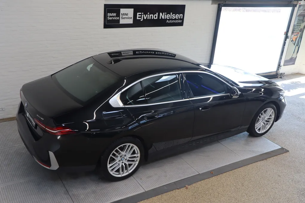 BMW i5 eDrive40 Sport Line