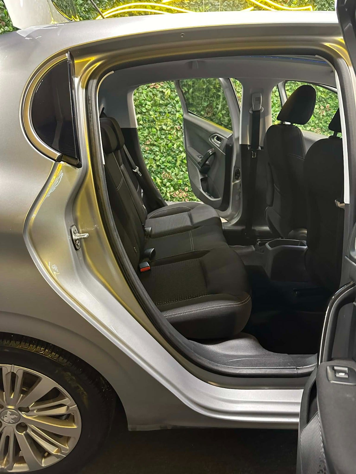 Billede af Peugeot 208 1,5 BlueHDi 100 Infinity Sky