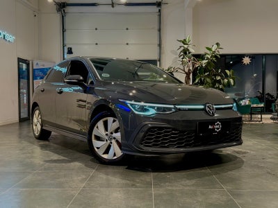 VW Golf VIII 1,4 GTE DSG 5d