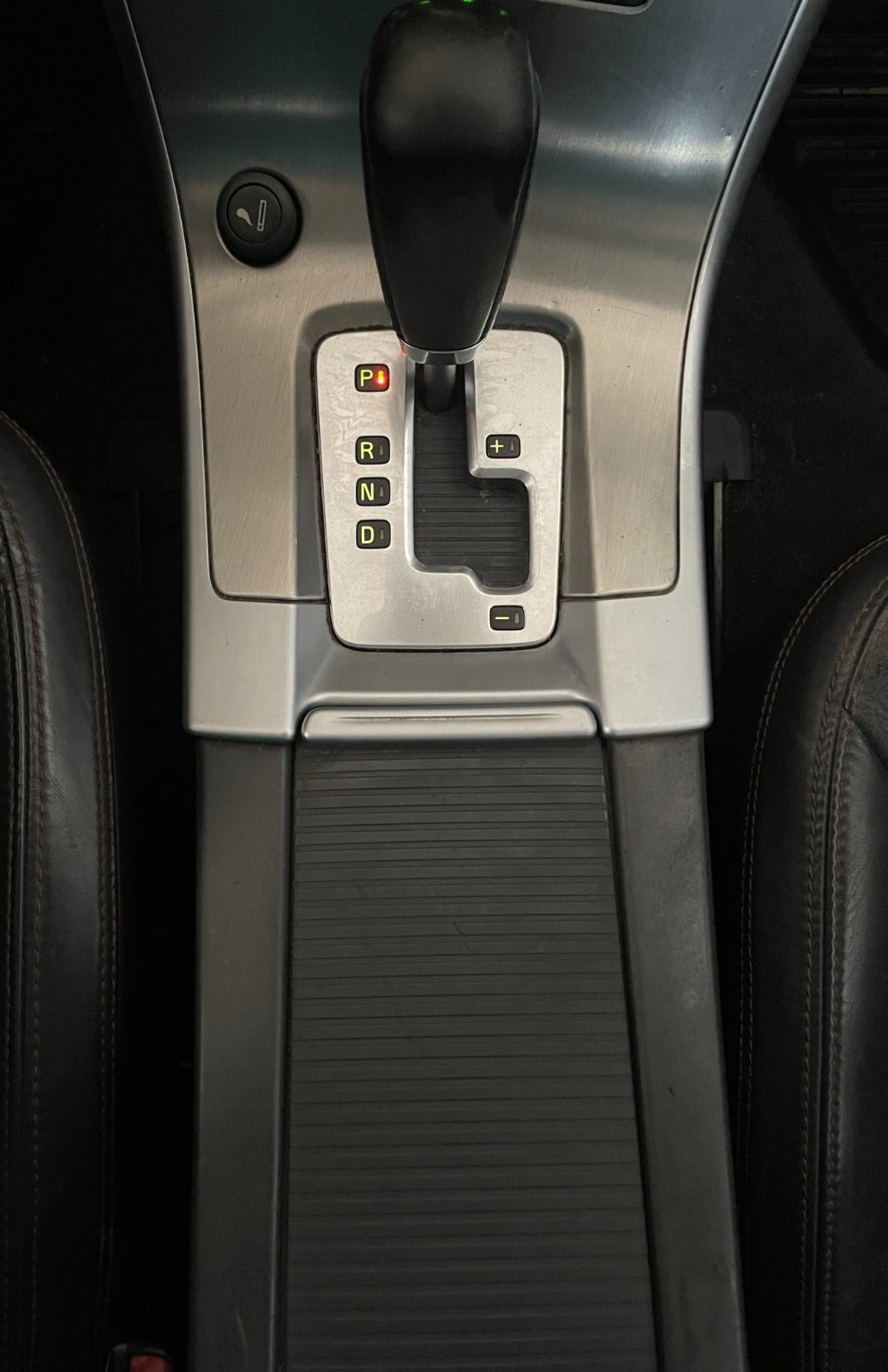 Billede af Volvo XC60 2,4 D5 163 Summun aut. AWD Van