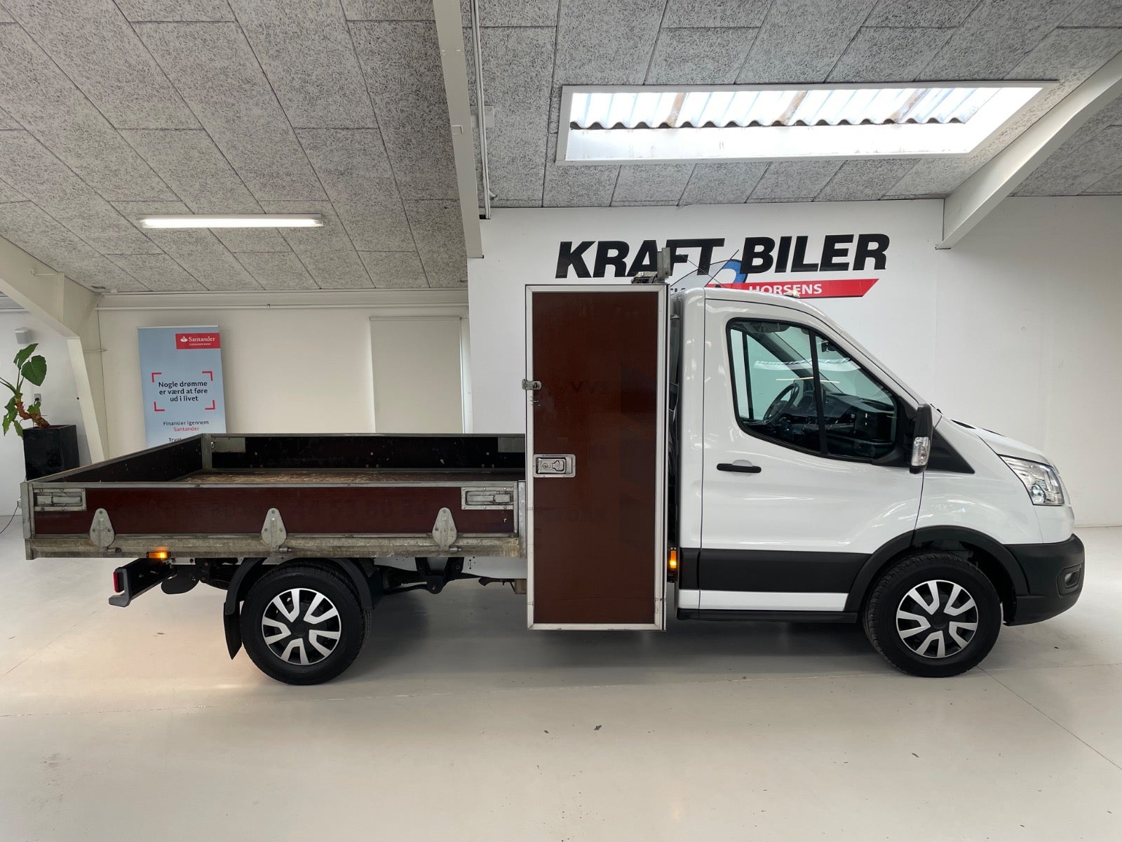 Billede af Ford Transit 350 L2 Chassis 2,0 TDCi 170 Trend H1 RWD