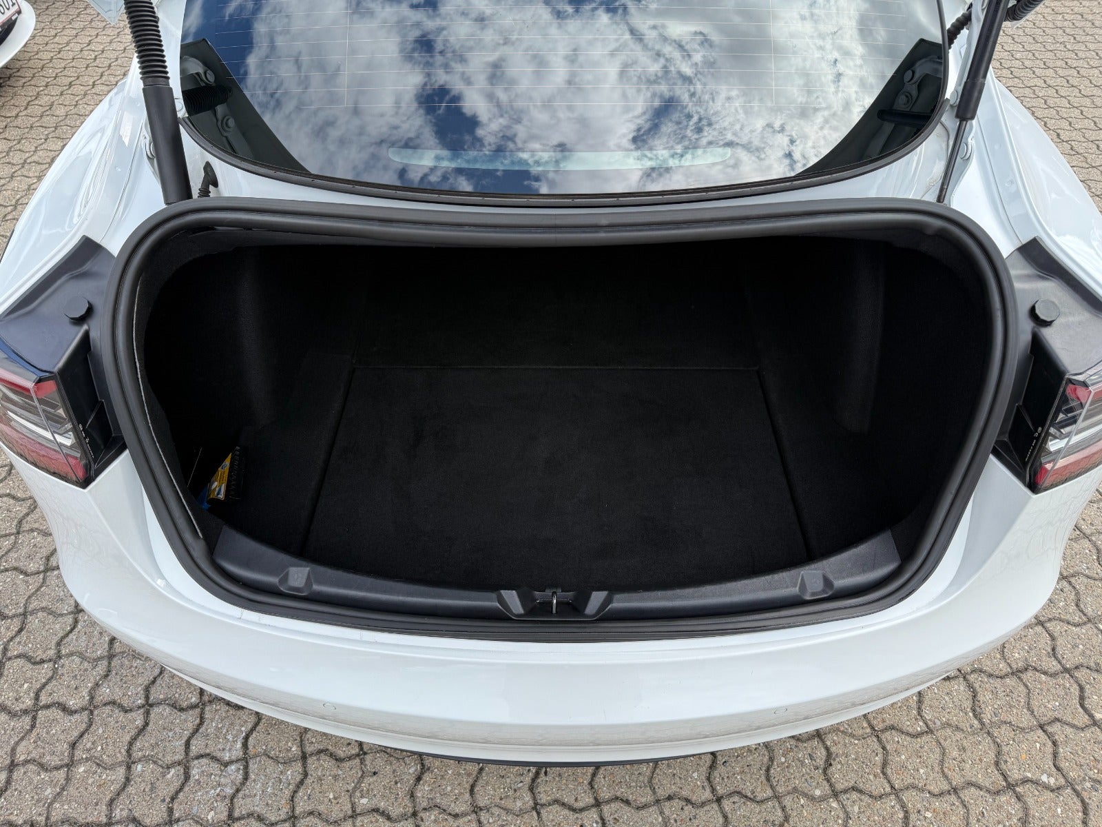 Billede af Tesla Model 3 Long Range AWD